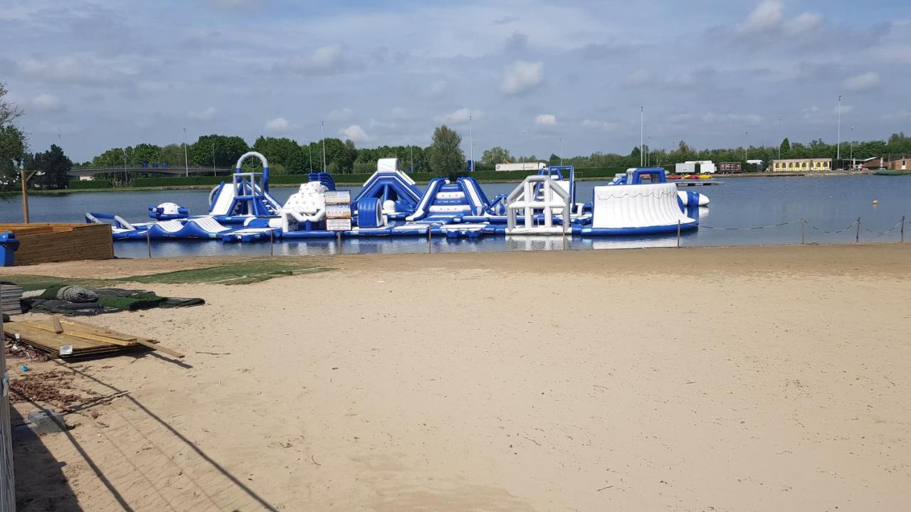 Village U33 ヤブベーケ エクステリア 写真